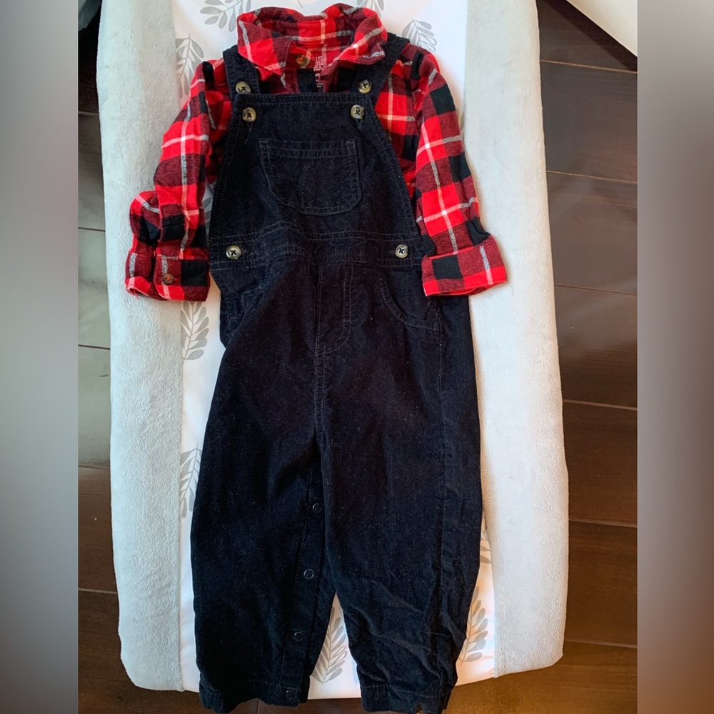 Carter’s two piece outside